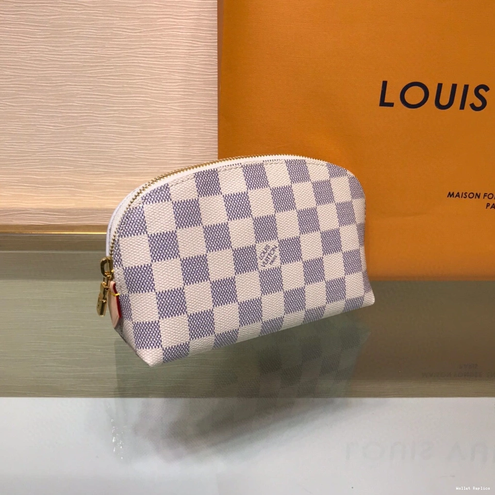 Affordable LOUIS VUITTON POUCH COSMETIC 0721